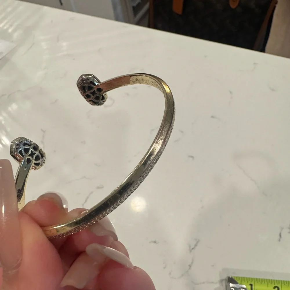 Kendra Scott Black and Gold Bracelet - Picture 3 of 3